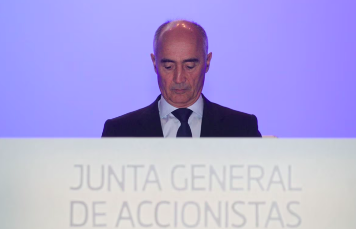 Presidente de Ferrovial, Rafael Pino, en junta de accionistas. Imagen recogida de El País